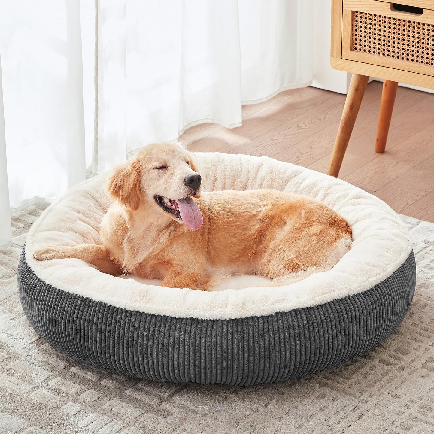Luxury Calming Dog Bed with Soft Plush Faux Fur