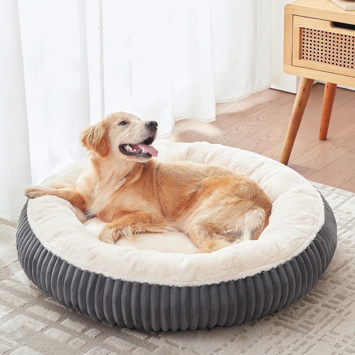 Luxury Calming Dog Bed with Soft Plush Faux Fur